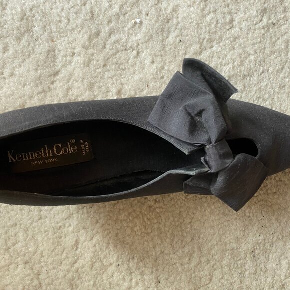 Kenneth Cole Silk pumps- elegant size 9.5 - Picture 4 of 7